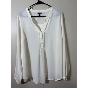 Torrid White Georgette Pintuck Blouse Plus 0 Coastal Minimalist Vanilla‎ Girl